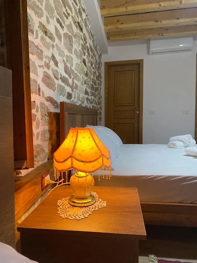 Guest House Ani Gjirokastër 0*,  Albanië