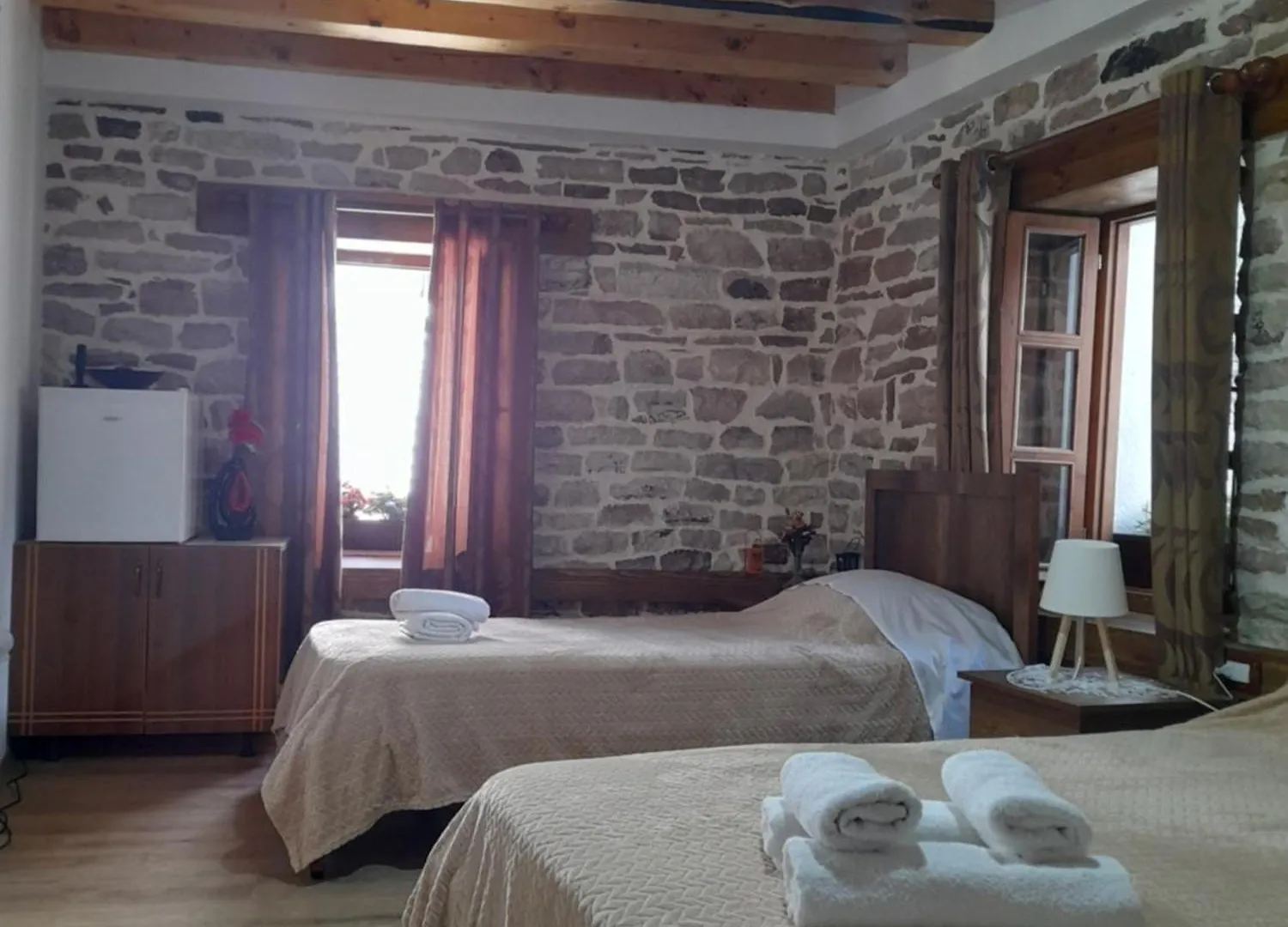 Guest House Ani Gjirokastër 0*,